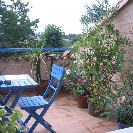 Bed and Breakfast Les Pierres Blanches à Bonneuil-Matours Extérieur photo