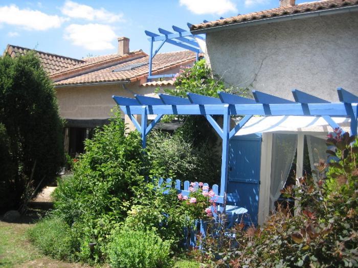 Bed and Breakfast Les Pierres Blanches à Bonneuil-Matours Extérieur photo